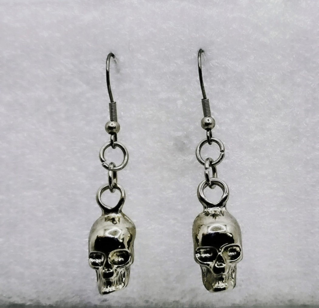 Brinco Cranio Caveira prata SJ718
