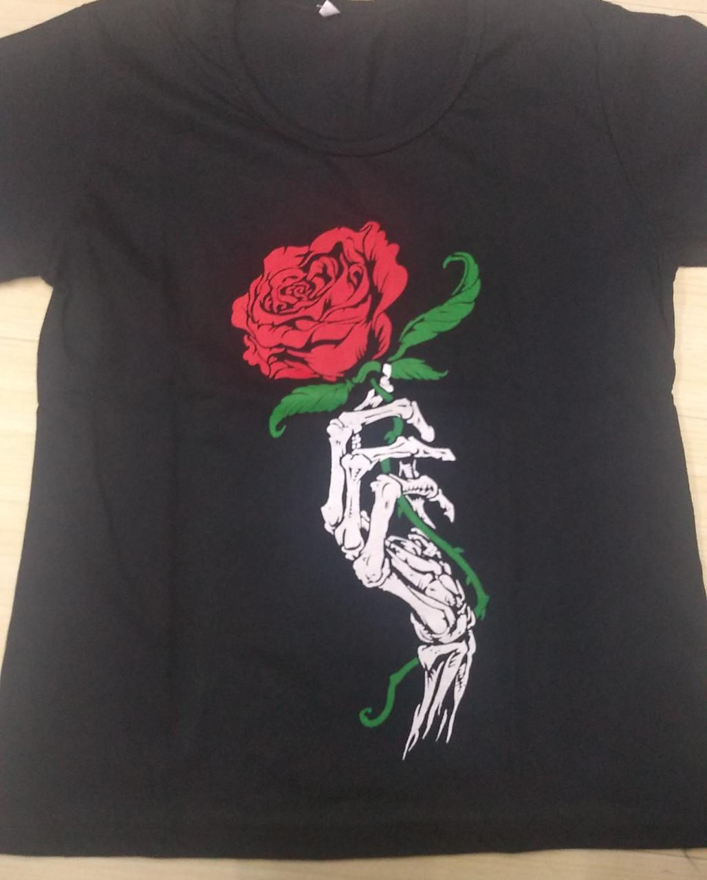 Camiseta Feminina Rosa Caveira Preto RBCF66