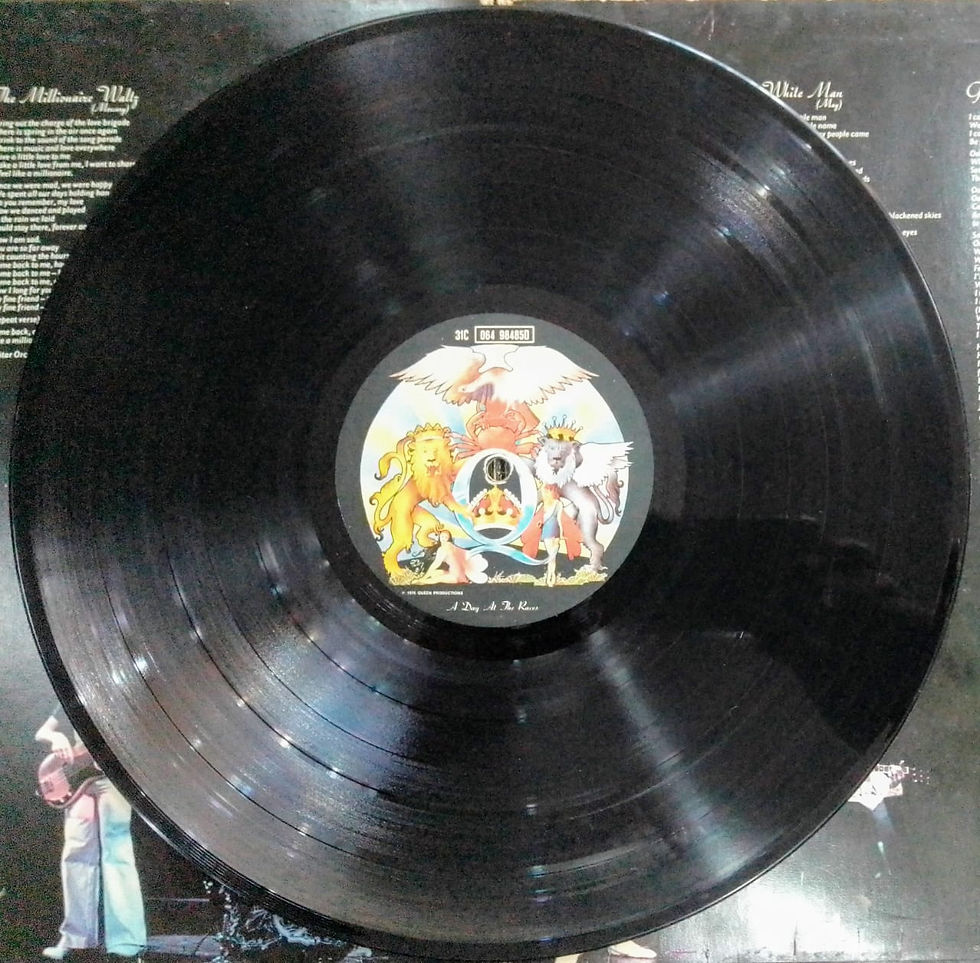 Miniatura: Vinil Lp Queen A Day At The Races Nacional Com Encarte 1976