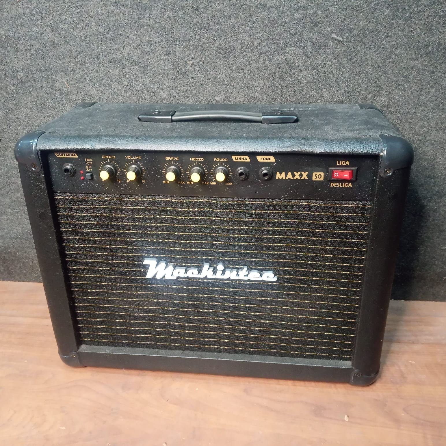 Amplificador Usado Mackintec Maxx 50 para Guitarra