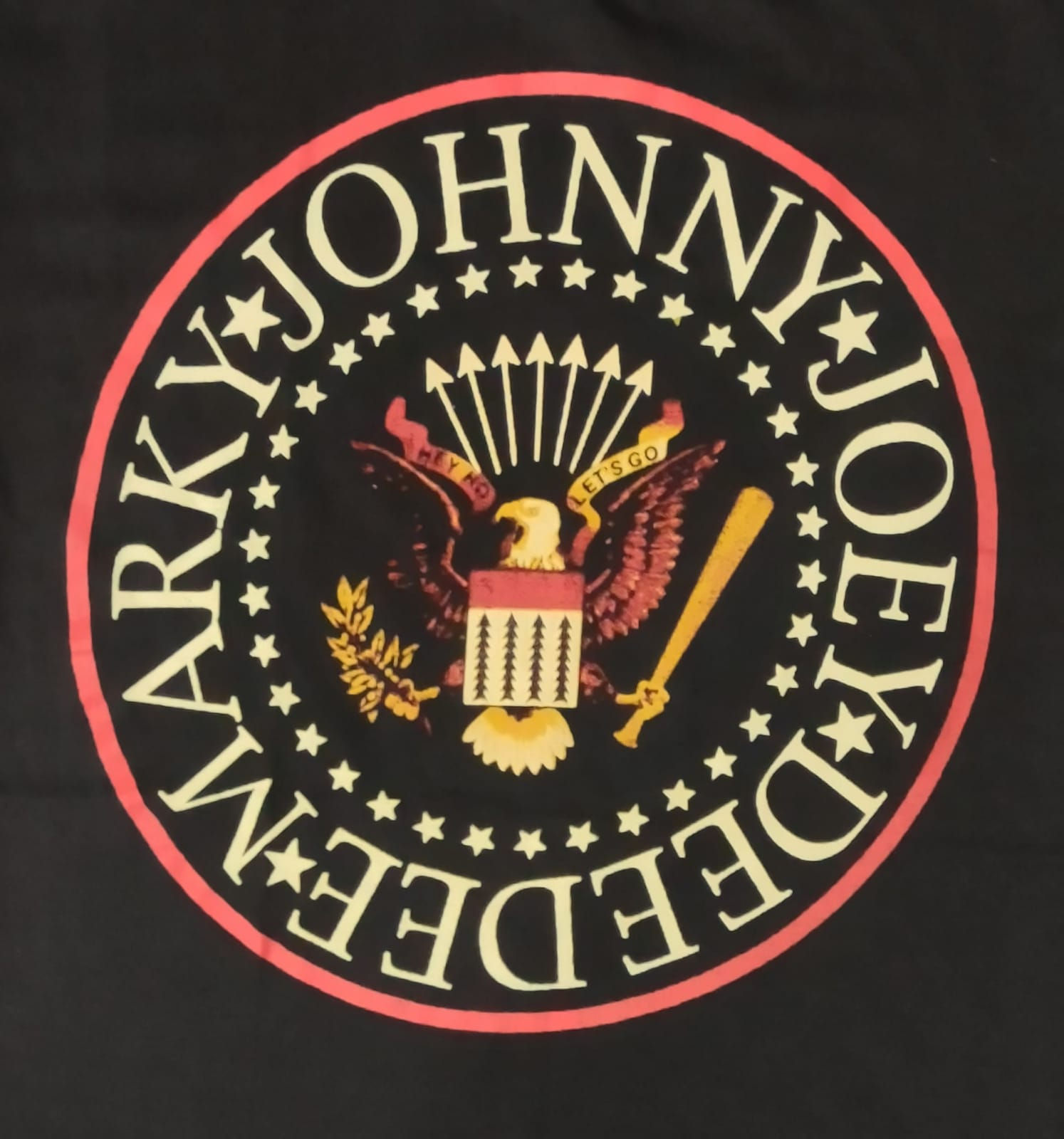 Camiseta Ramones Logo Preto TUCM14