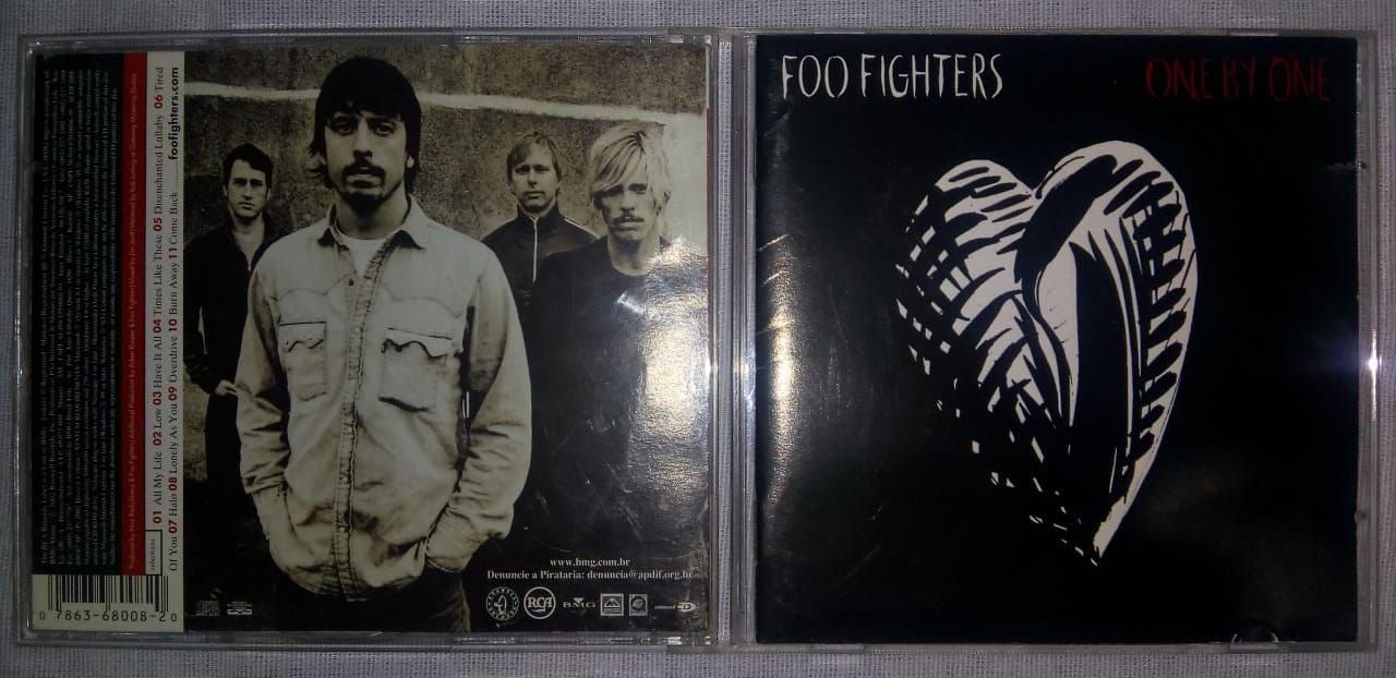 Cd Usado Foo Fighters One By One Apenas o DVD MB CDU6501