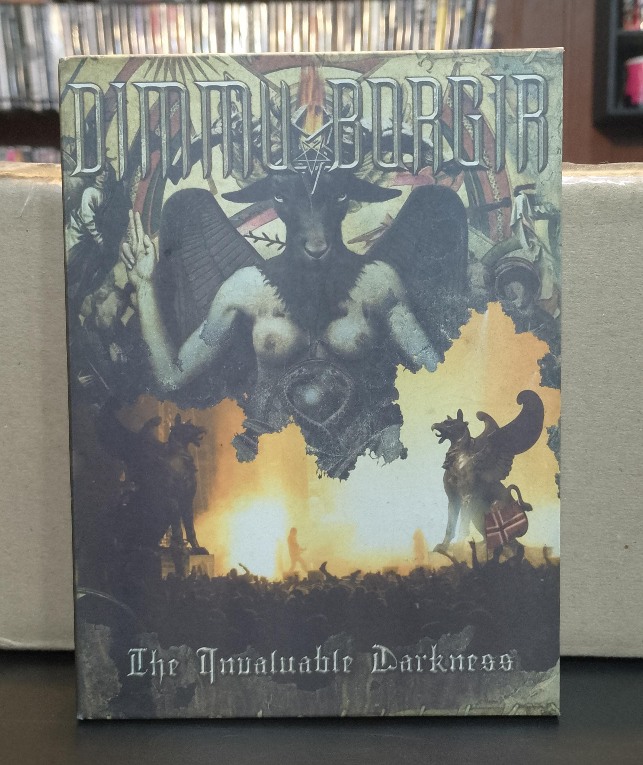 Dvd Usado Dimmu Borgir The Invaluable Darkness Digipack