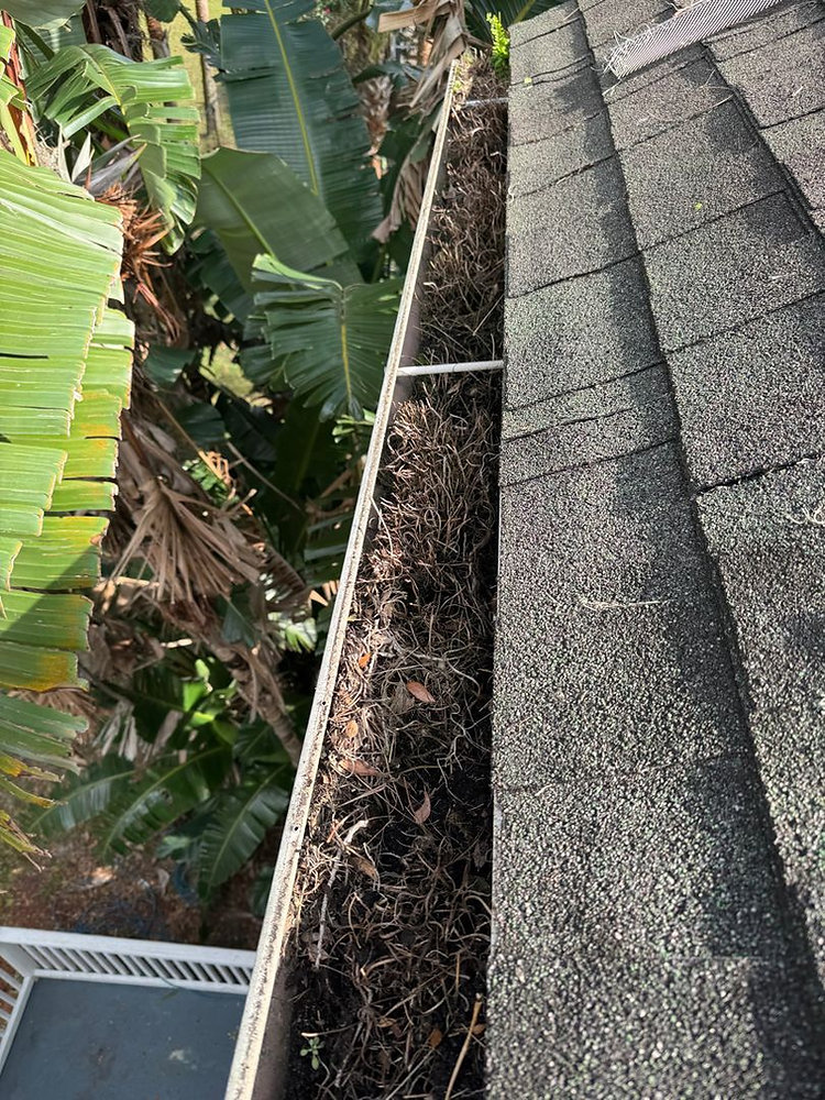 The Ultimate DIY Approach to Gutter Cleaning and Maintenance