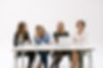 KOMMA4_Gruppe_Schreibtisch