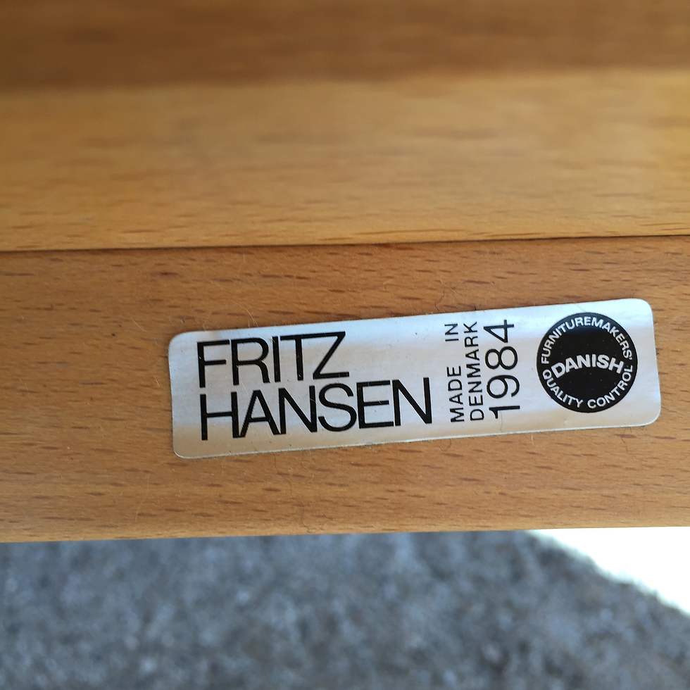 Thumbnail: Fritz Hansen Borge Mogensen Spoke-Back Daybed / Chaise Sofa