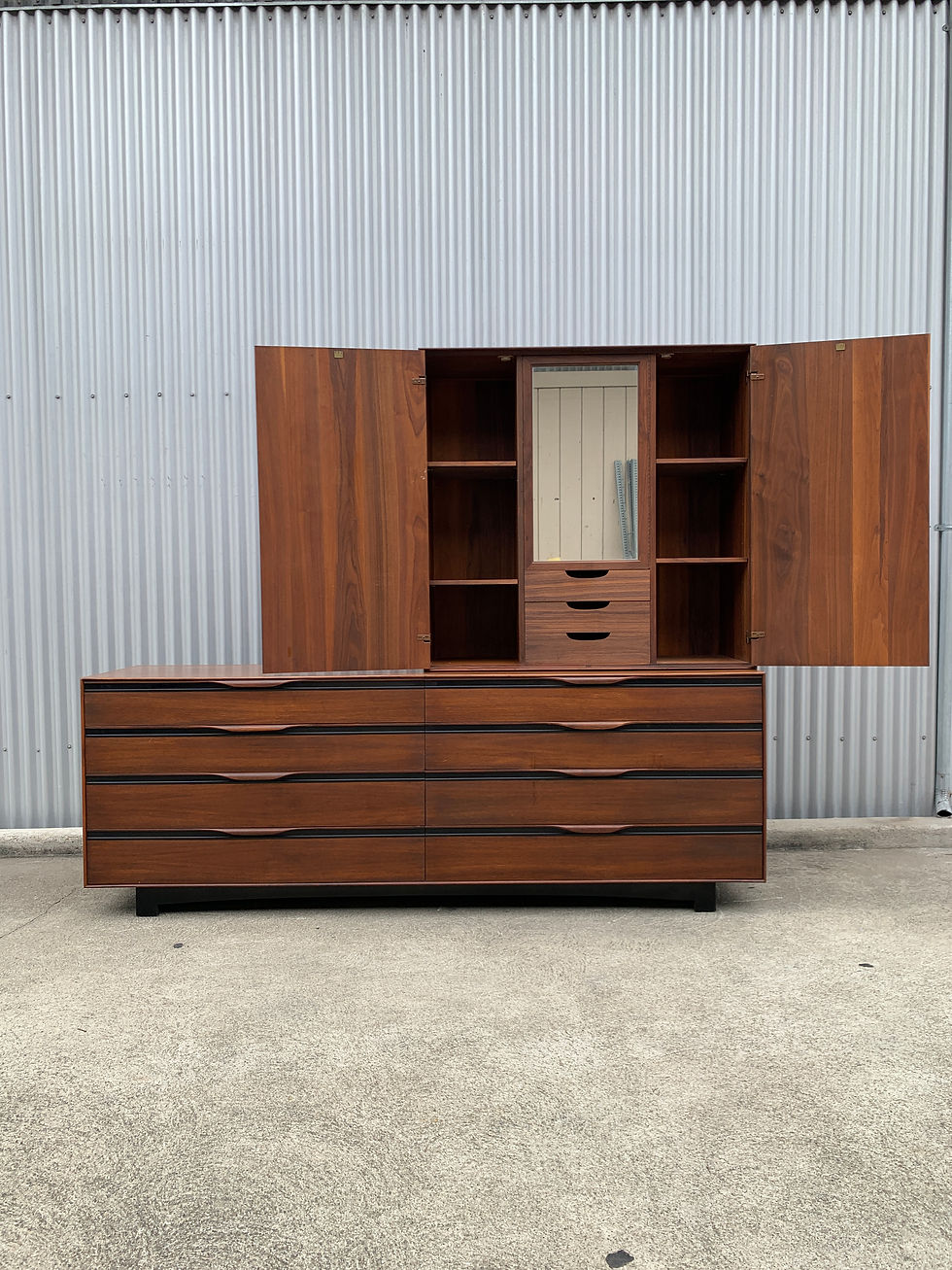 Thumbnail: John Kapel for Glenn Dresser and Gentlemans Wardrobe