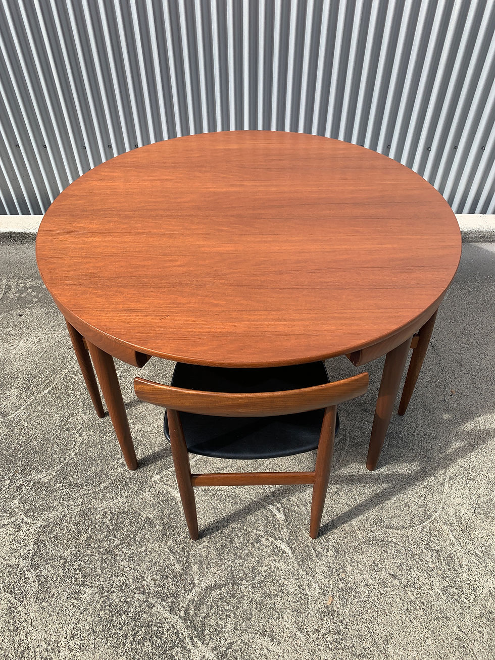 Thumbnail: Roundette Dining Set by Hans Olsen for Frem Rojle