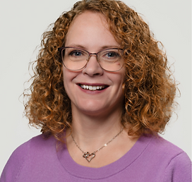 Jennifer McCrae Headshot .png