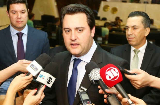 Posse de Ratinho Junior será no dia 1º de janeiro