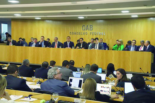 OAB defende afastamento de Moro e Dallagnol