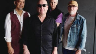 Pixies anuncia show em Curitiba para celebrar 40 anos de trajetória 