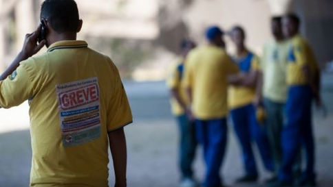 Trabalhadores dos Correios estão em greve por tempo indeterminado