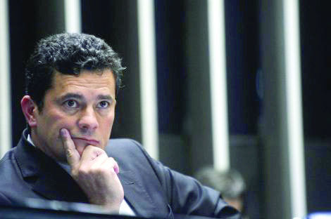 Moro tenta fazer de crise um plebiscito da Lava Jato
