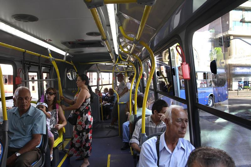 Isenções representam 17% das passagens do transporte coletivo
