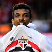 Contratação de Luiz Gustavo pelo Athletico agrada Odair Hellmann