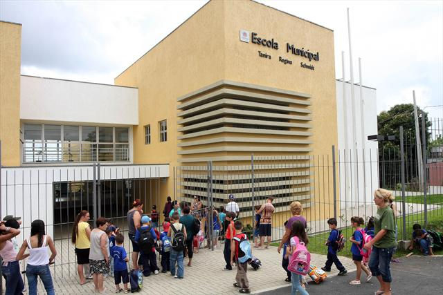 Projeto prevê divulgação de lista de espera nas escolas municipais