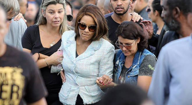 Deputada federal Flordelis é investigada por morte do marido