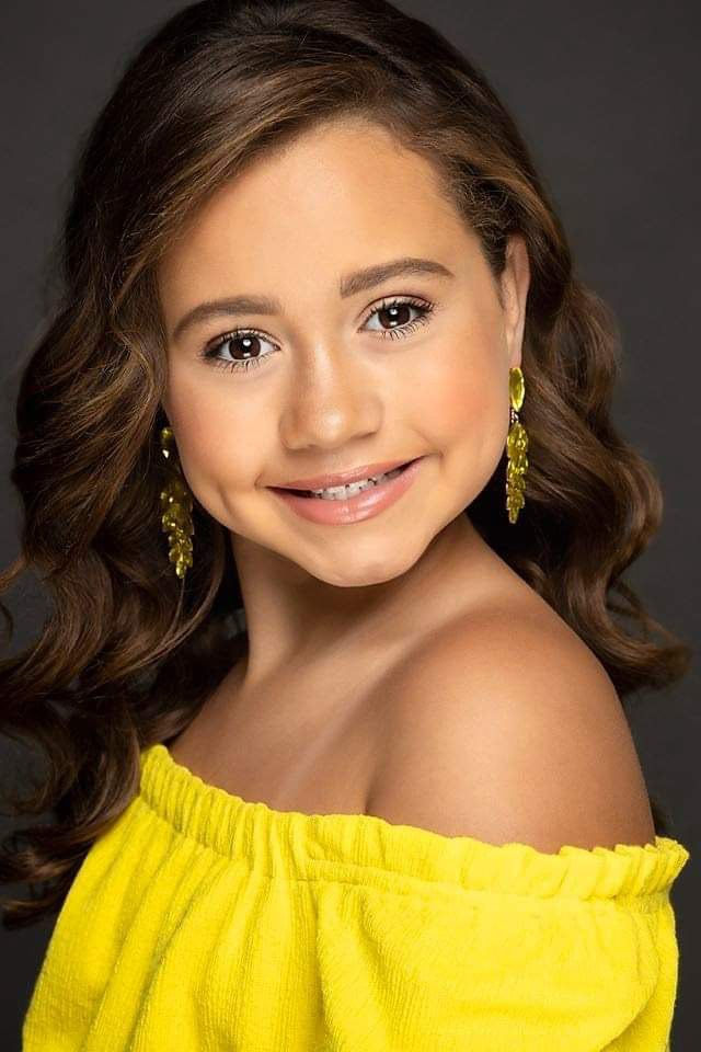 Contestant #3 - Makenna Sams