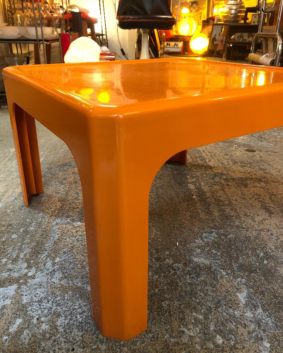 Miniature : Table basse plastique orange 1970’ photo 3