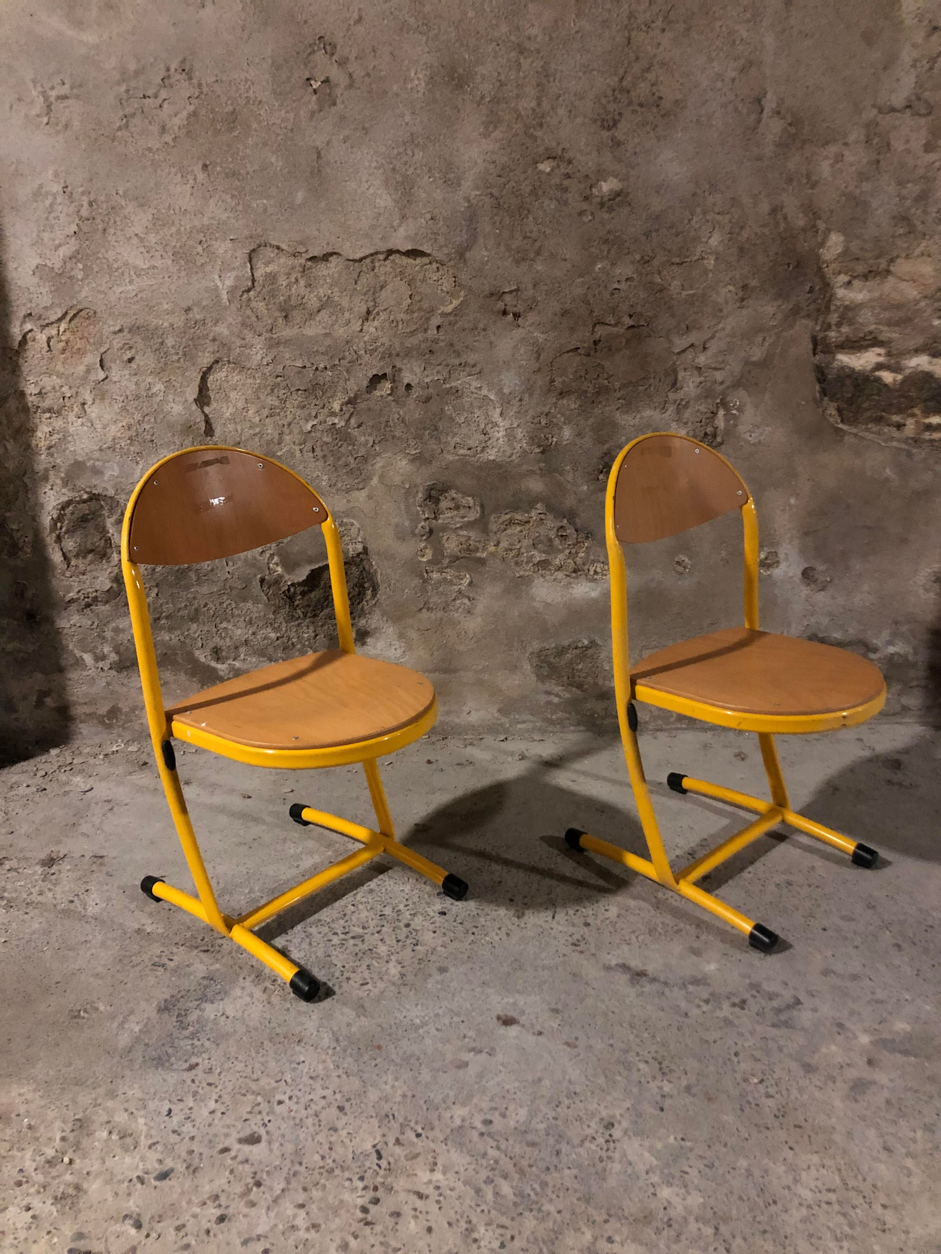 Photo chaise d'école vintage 1