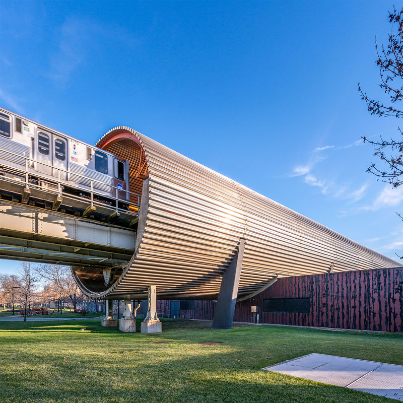 800_3333 post web.jpg