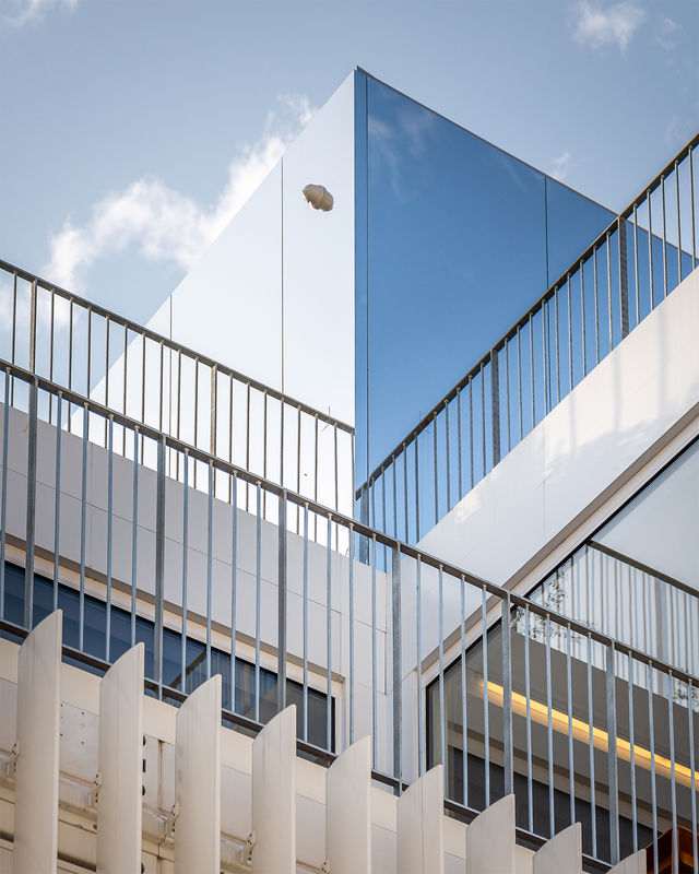 DSC1317 post web.jpg