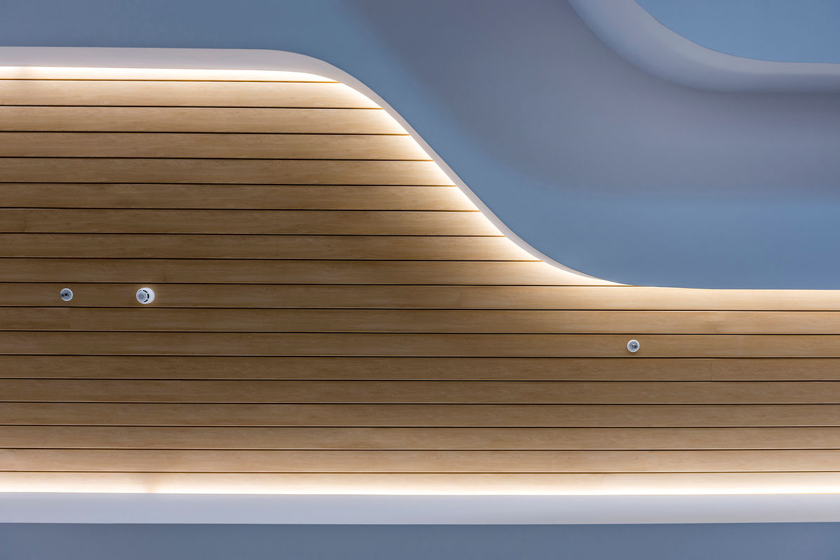 800_3830 post web.jpg