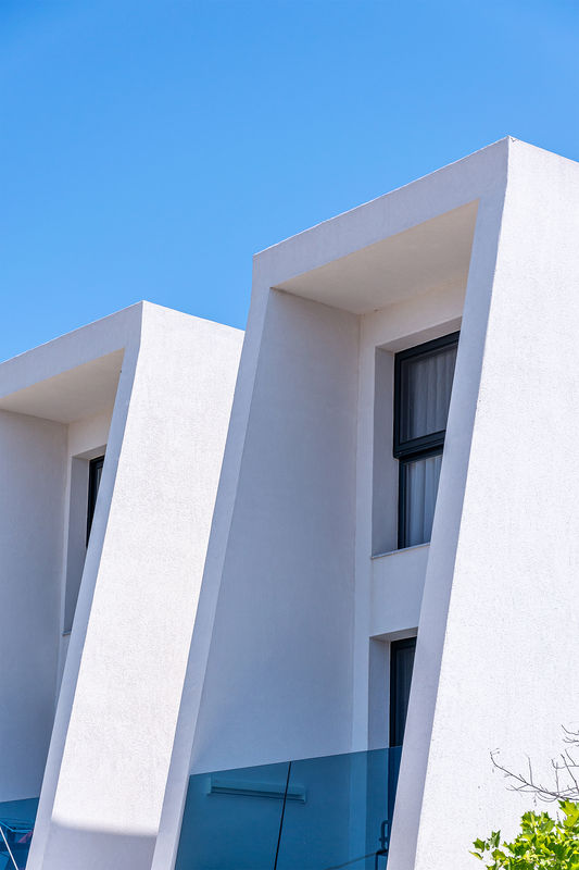 800_3912 post web.jpg