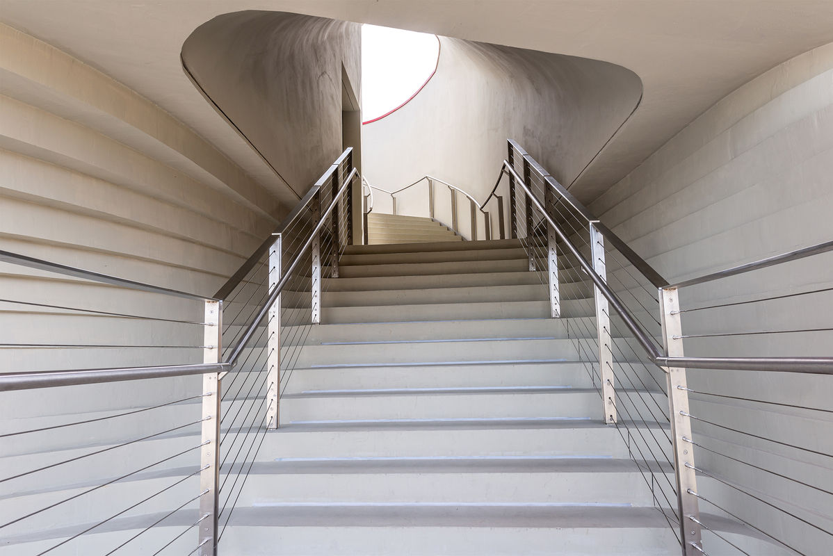 DSC9476 post web.jpg