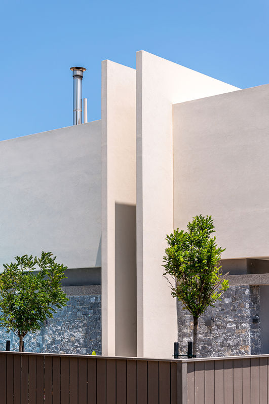 800_0749 post web.jpg