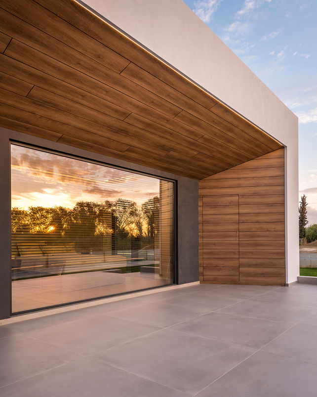 800_1393 post web.jpg