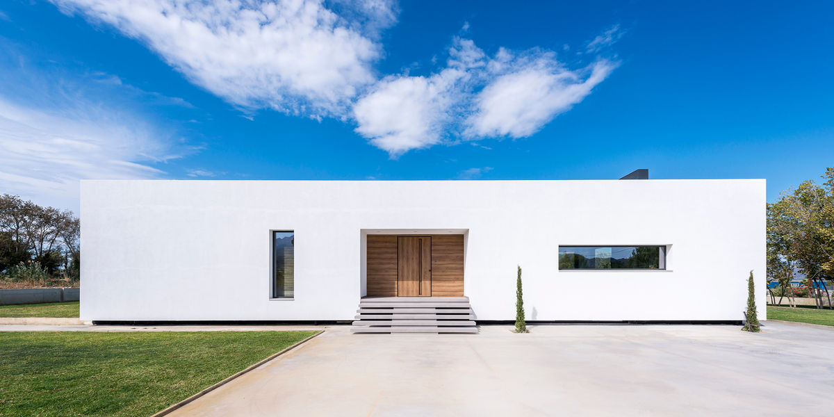 800_1132 post web.jpg