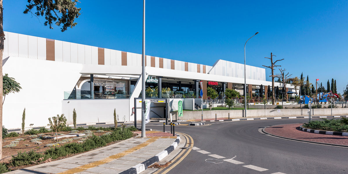 800_4141 post web.jpg