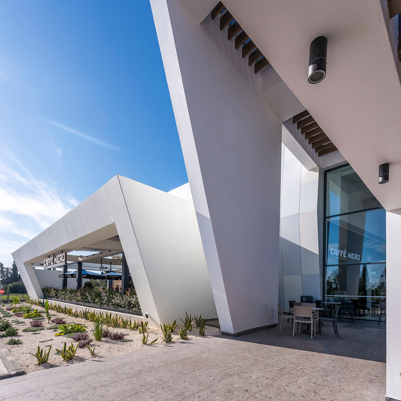 800_4517 post web.jpg