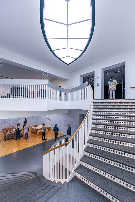 800_3500 post web.jpg