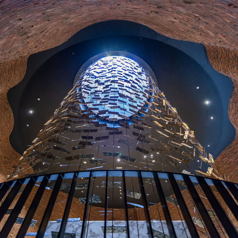 800_1426 post web.jpg