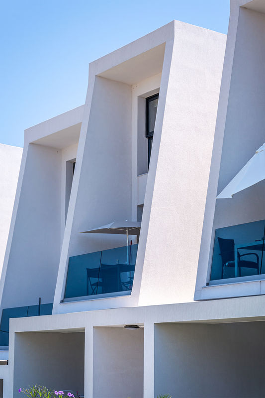 800_3775 post web.jpg