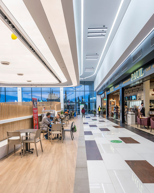 800_4758 post web.jpg