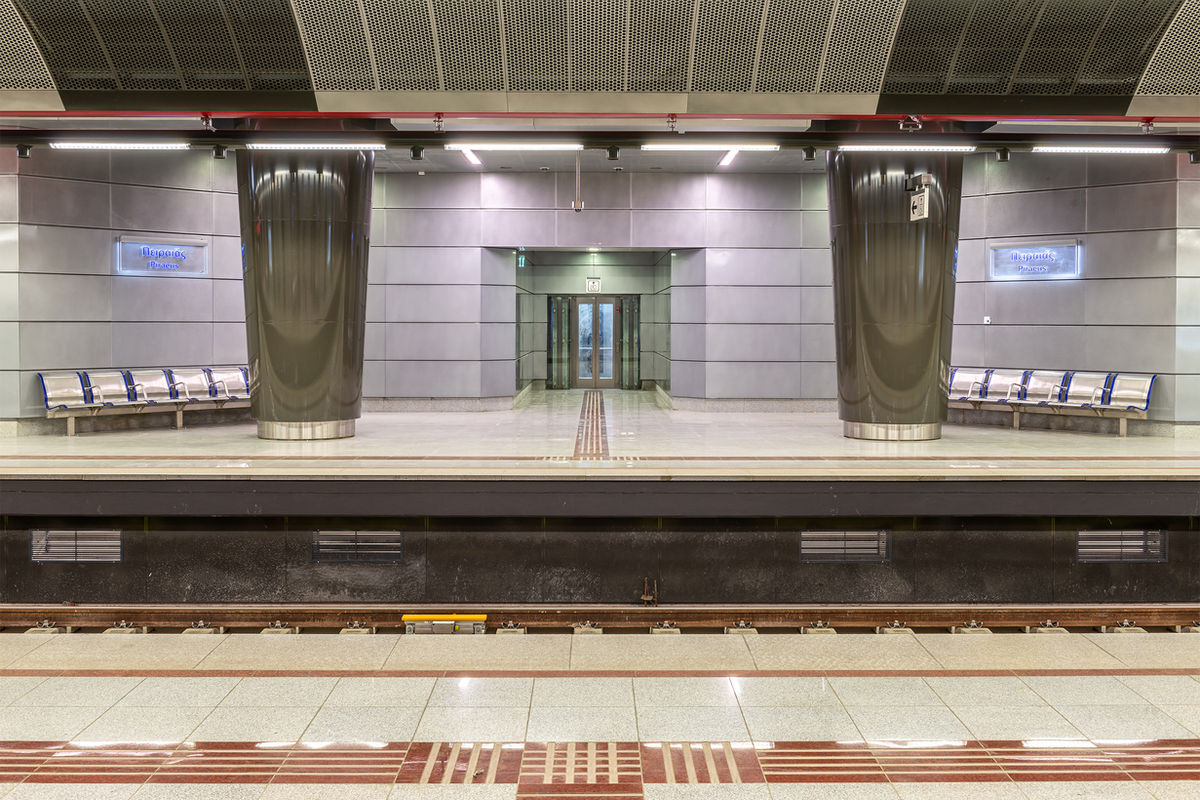 800_8502 post web.jpg