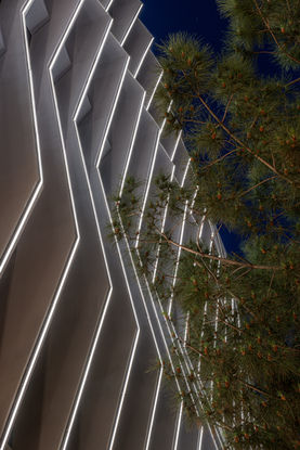800_2604 post web.jpg
