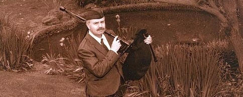 Bagpiper