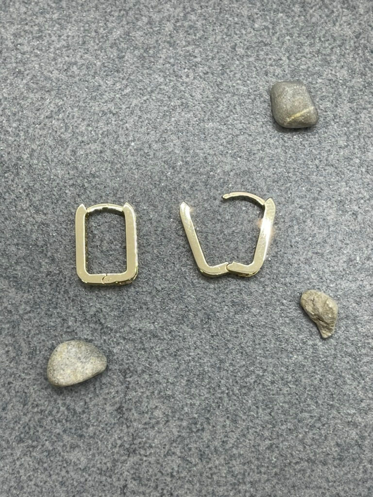 Thumbnail: 14KY Diamond Rectangular hoop earrings