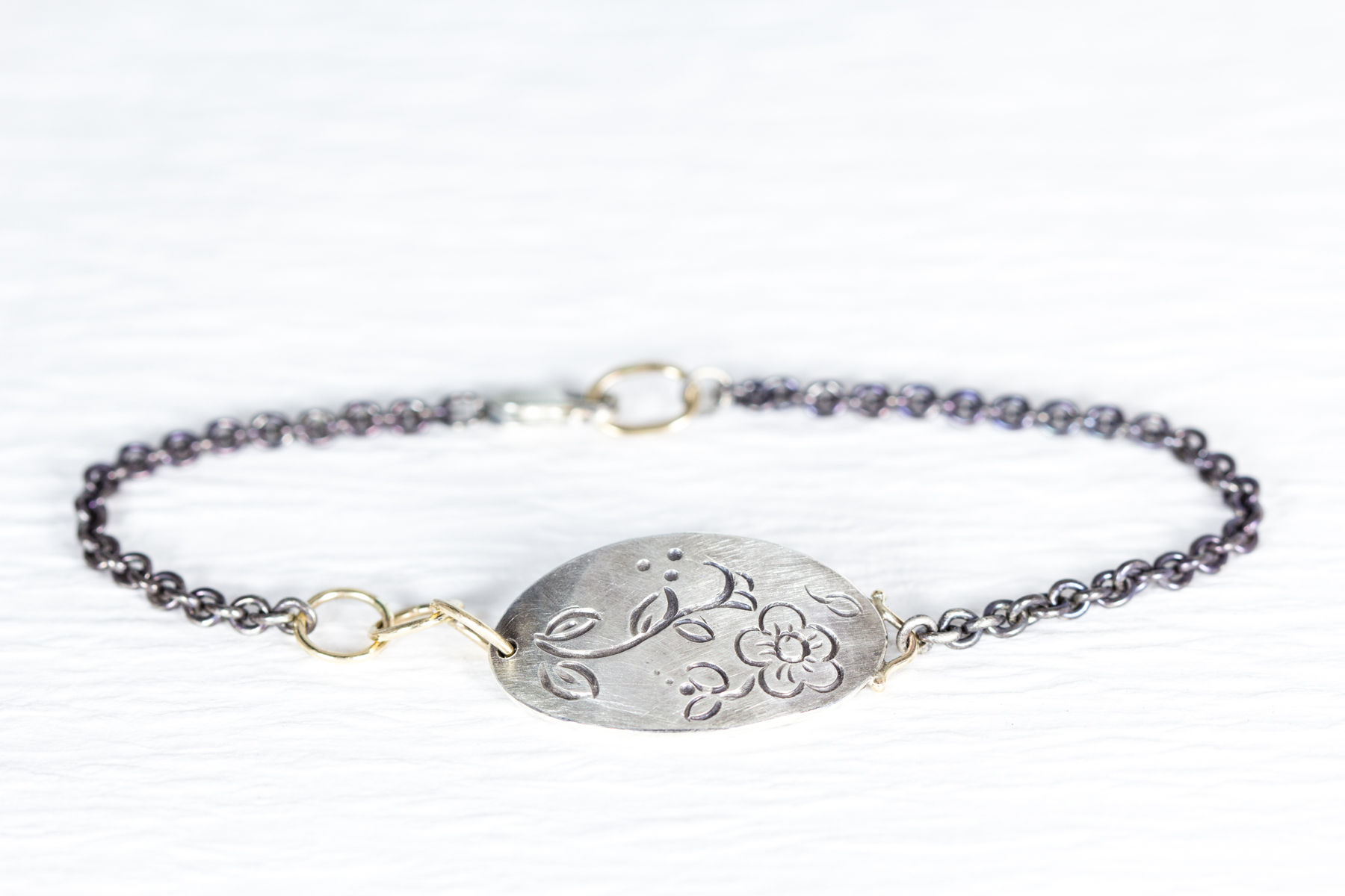 MOMENTOS oval chain bracelet