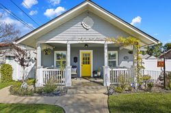 006_Porch
