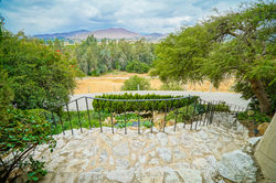 4630 Indian Hill Dr Riverside archit