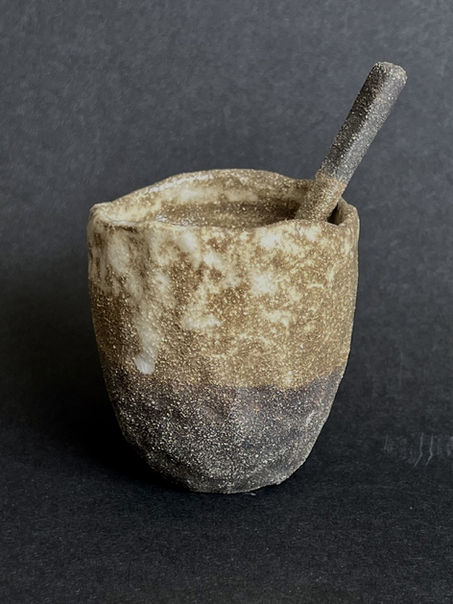 Χειροποίητη κεραμική κούπα Fossil, με μοναδικό design