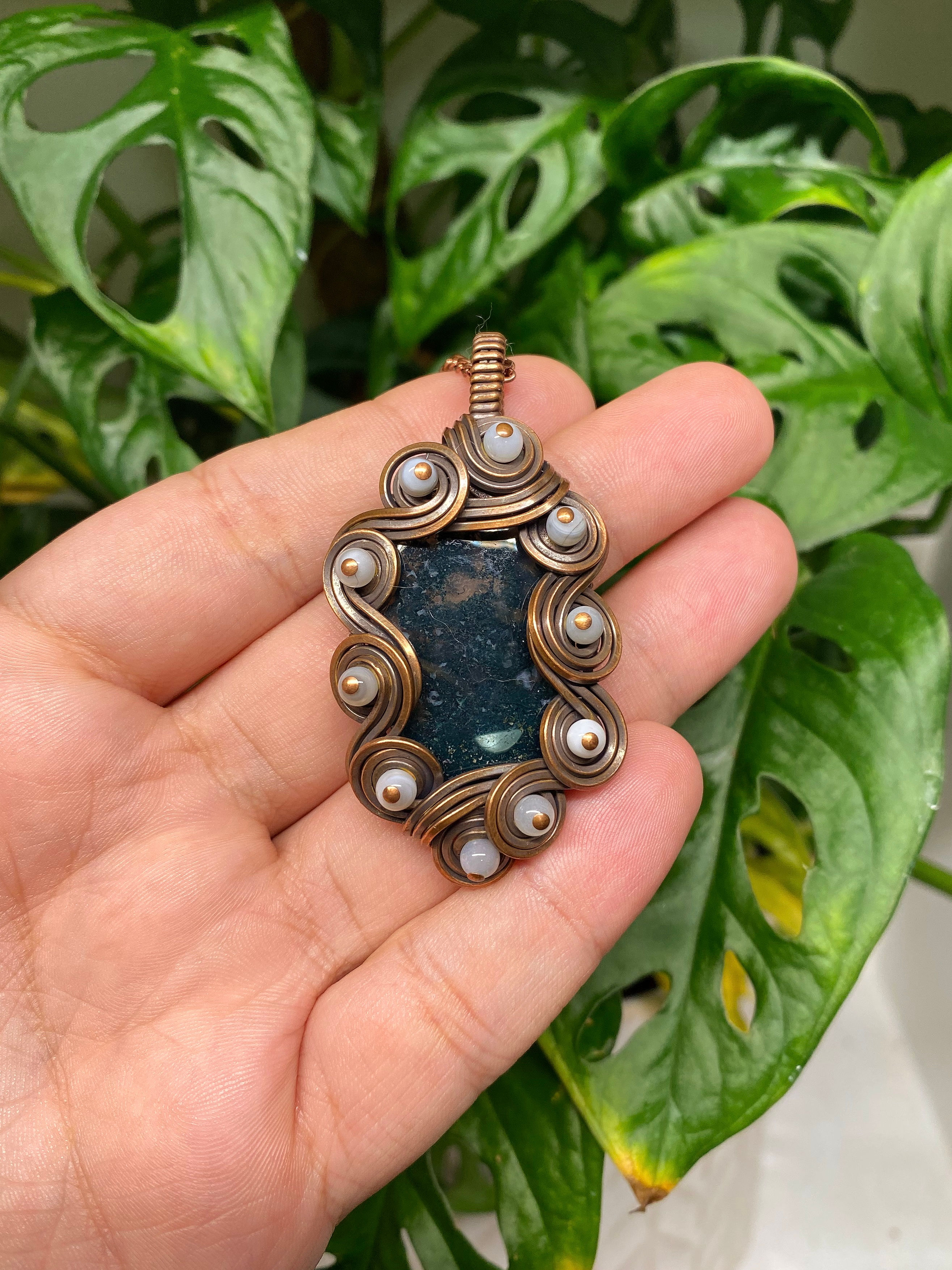 White Agate & Moss Agate