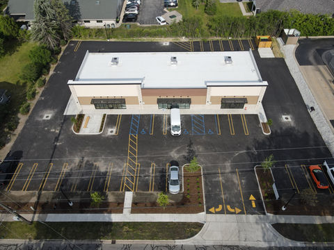 Strategically located near the high-traffic corridor of US-10 and Jefferson Ave, Severni Plaza is a premier three-tenant neighborhood retail center. Developed as a strategic joint venture with Great Lakes Bay Construction, this project highlights our ability to align with top-tier regional partners to execute high-quality commercial assets. The center is successfully anchored by industry leaders Edward Jones and AIC North (Ambulatory Infusion Center).
Leasing Opportunity: A prime 2,000 SF suite, fully approved for a drive-thru, remains available. For leasing details, please contact Eric Finnigan at 989-284-8494.