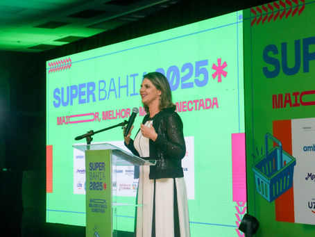Prefeitura assina acordo para oferecer treinamento e aumentar oportunidades de trabalho no setor de supermercados.